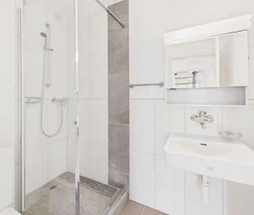 Unique 2.5-room apartment in Büren an der Aare - Photo 4