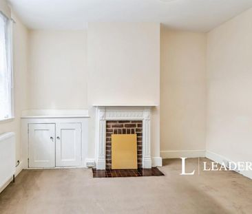 3 bedroom house to rent Station Road, Halstead, Sevenoaks, Kent, TN14 - Photo 1