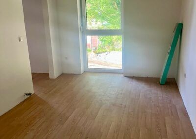 Erstbezug-Wohnung nach Sanierung in schöner Wohnlage - Foto 1