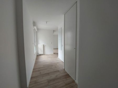 Location Appartement 2 pièces 49m² DEVILLE LES ROUEN 76250 - Photo 4