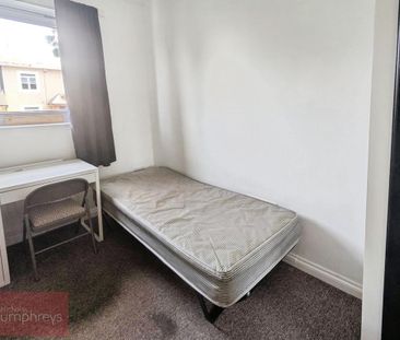 4 bedroom terraced house to rent - Photo 4