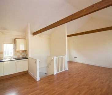 2 Bedroom Property to Let in the Heart of Clare - Photo 1