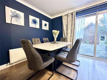 3 bedroom end of terrace house to rent - Photo 3