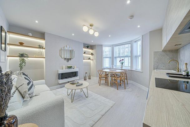 2 bedroom flat to rent - Photo 1