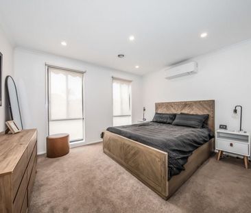 Perfect Location! - Photo 3