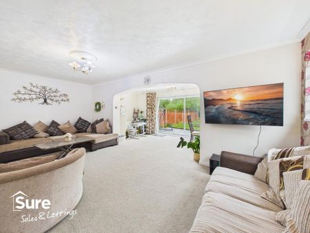 3 bedroom semi-detached house to rent - Photo 4