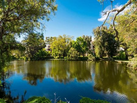 Lake-Side Living with Convenience - Photo 5