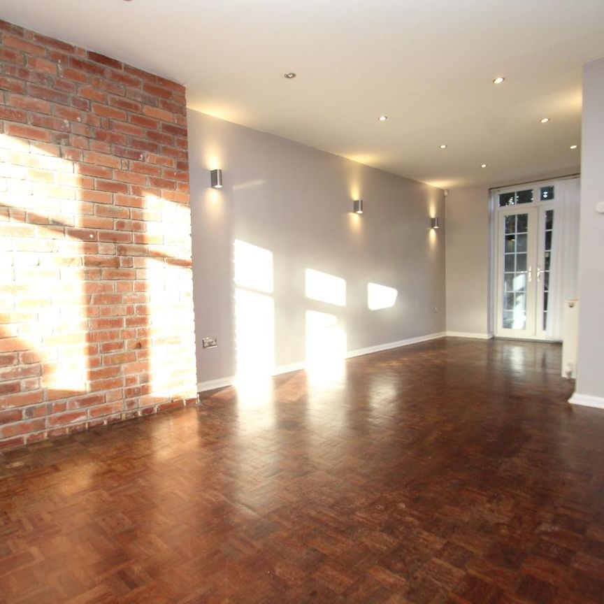 3 bedroom semi-detached house to rent - Photo 1