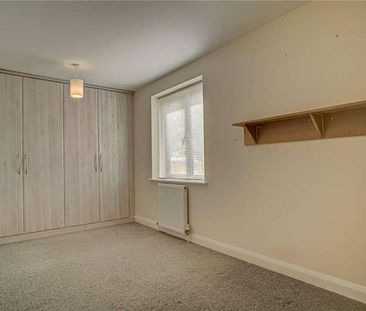 Chapel Corner, Swindon, SN1 - Photo 1