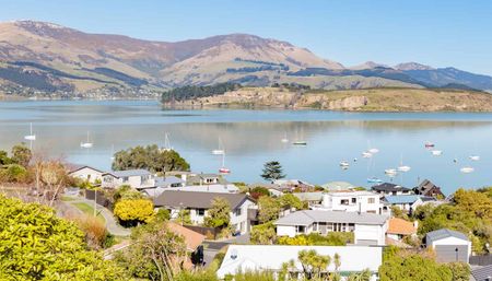 Beautiful Home with Stunning Views! - Photo 4