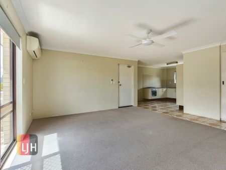 ONE OF THE BIGGEST TWO BEDROOM UNITS IN PRIME LOCATION! - Photo 2