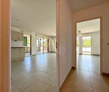 Location Appartement 3 pièces 71m² - Photo 2