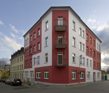Hochwertige 2-Zimmerwohnung mit neuer Einbauküche / Balkon / Parket... - Foto 1