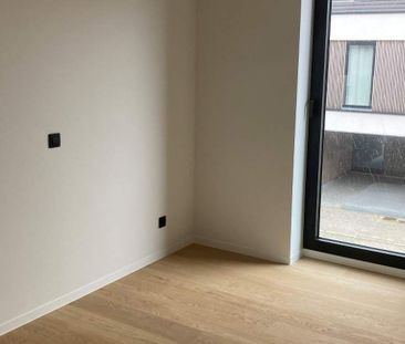 Appartement te huur in Izegem voor € 825 met 2 slaapkamers - Foto 2
