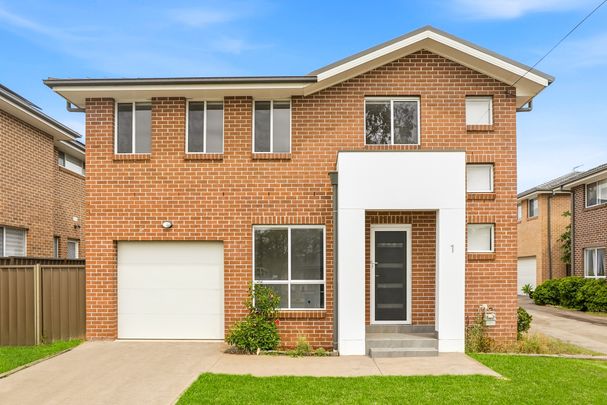 1/30 Napier Street, Rooty Hill NSW 2766 - Townhouse For Rent | Domain - Photo 1