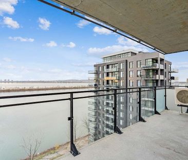 8300, boul. du St-Laurent, Brossard, QC - Photo 1