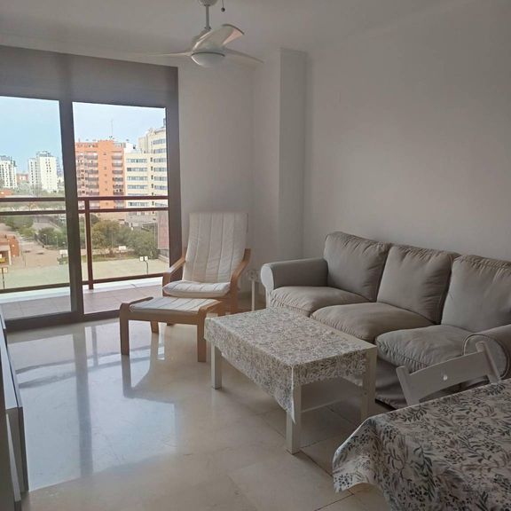 2 room luxury Flat for rent in Valencia - Photo 1