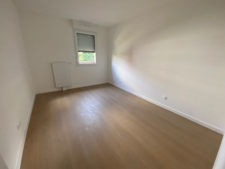 Location Appartement 4 pièces 81m² ST HERBLAIN 44800 - Photo 4