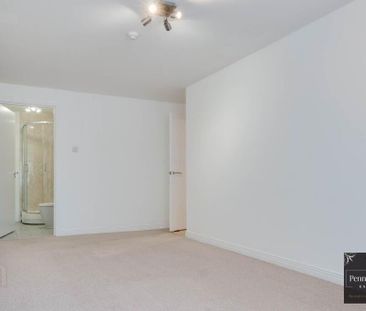 21 Clarence House, Upritchard Park, Bangor, BT19 7AR - Photo 2