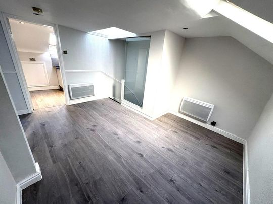 2 bedroom flat to rent - Photo 1