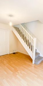 2 bedroom semi-detached house to rent - Photo 4