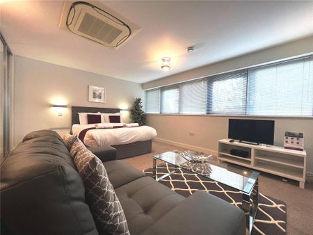 Studio to rent - Photo 3