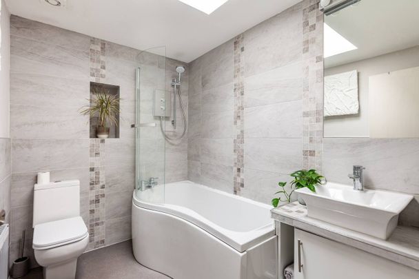 1 Bed Flat, Dartmouth Road, SE26 - Photo 1