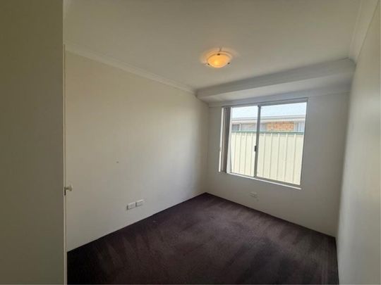 3 Sherbourne Cor,, Success - Photo 1