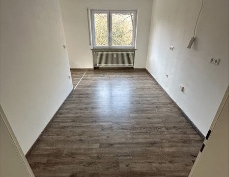 Perfekt für Pärchen: Riesige 2-Zimmer-Wohnung mit Balkon - Photo 1