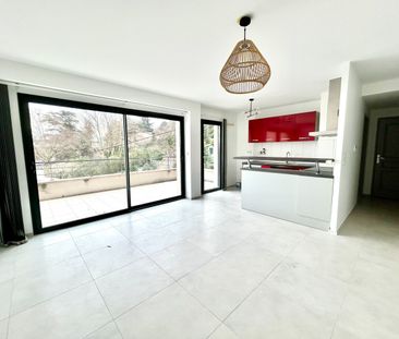 Location Appartement 2 pièces TOURNON SUR RHONE 07300 - Photo 1