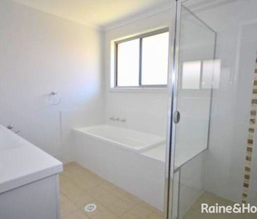 Modern Family Home in a Sought-After Location - Photo 6