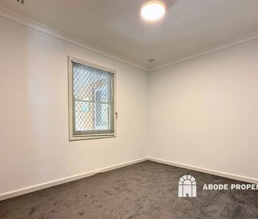 Modern Comfort & Newly Renovated - Photo 5