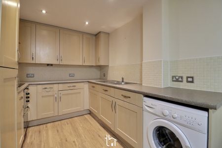 2 bed apartment to rent in Knighton Park Road, Leicester, LE2 - Photo 5