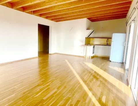 Ideal für 2-3 Personen! 4-Zimmer-Penthouse mitten in Winterscheid mit 2 Dachterrassen, Aufzug und TG - Foto 1