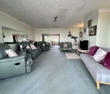 East Front Road, Bognor Regis - Photo 1