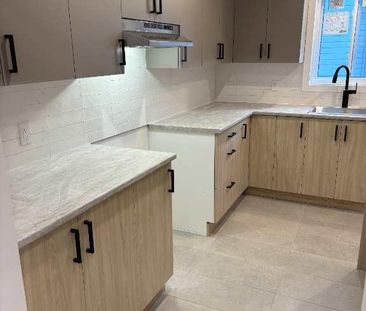 4 1/2 Ste-Thérèse (près gare de train) - Photo 3