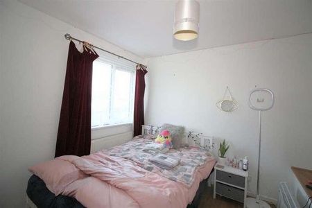 Lynher Drive, Saltash, PL12 - Photo 3