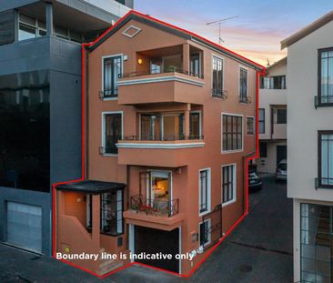 Two self contained units in one - Photo 5