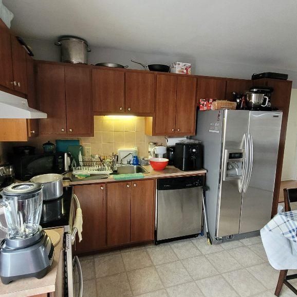 Beau Grand 4 1/2 à louer - Photo 1