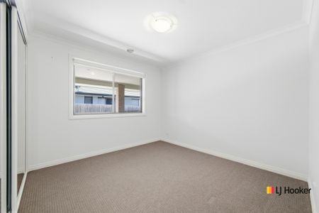 Four Bedroom Home in Casey* NEW CARPET - Photo 5