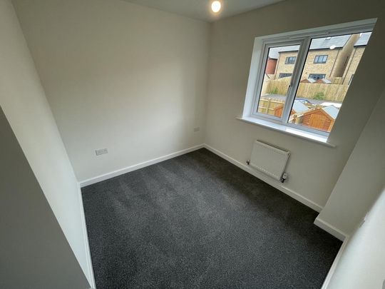 3 bedroom semi-detached house to rent - Photo 1