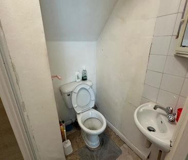 Studio to rent - Photo 6