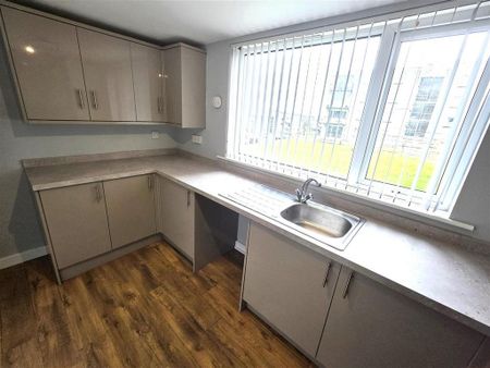 2 bedroom apartment to rent - Photo 5