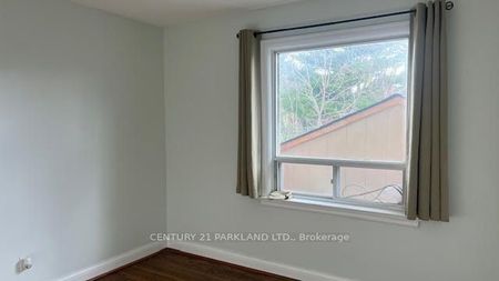 For Lease - 8 Kingsmere Crescent, Toronto, Ontario - Photo 3