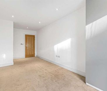 Lanyard Building, River Walk, KT2 - Photo 3