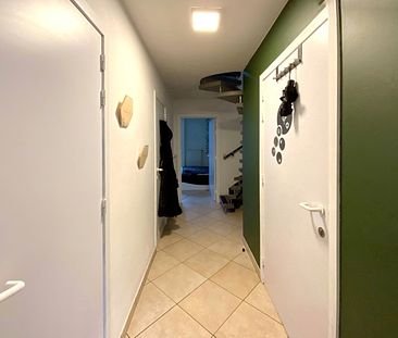 Lichtrijk ruim twee-slaapkamer-appartement - Photo 5