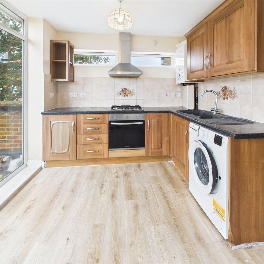 York Street, Twickenham, London, TW1 - Photo 1