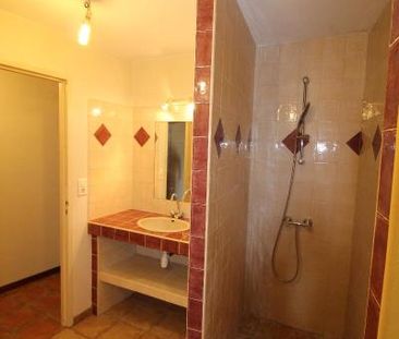 Location Appartement 4 pièces 77m² MILLAU 12100 - Photo 3
