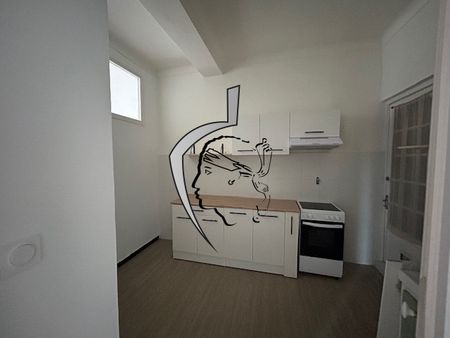 Location Appartement 4 pièces 81m² AJACCIO 20090 - Photo 2