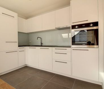 Bel appartement récent de 2.5 pièces - Photo 2